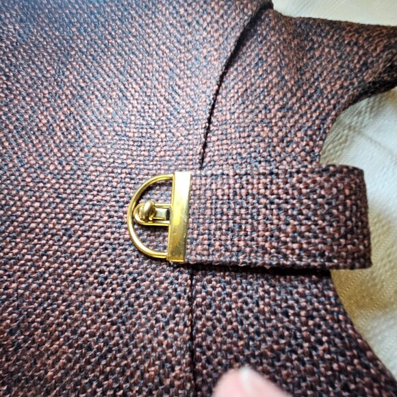 Vintage Tweed Handbag With Brass Fastener, Fantastic Condition! Looks New. - Picture 4 of 16